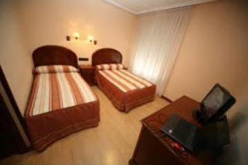 Hostal Ana Belen Мадрид Екстер'єр фото